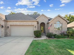 741 River Bluff Dr, Shorewood, IL 60404