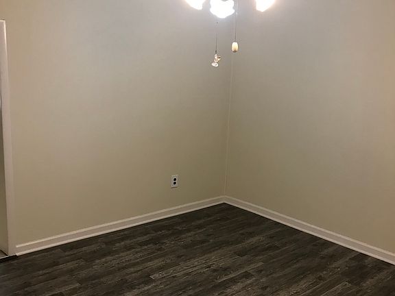 4th image of 1837 W 6th St