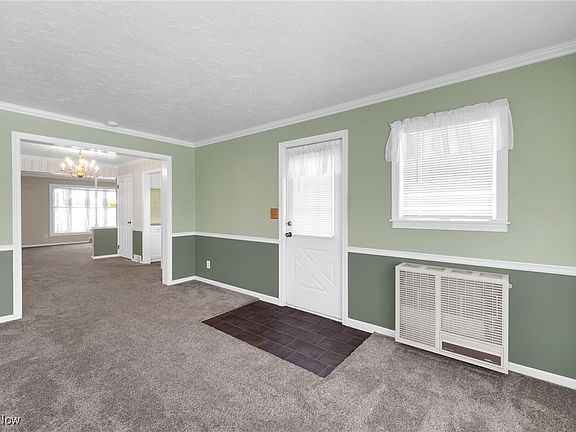 5th image of 15893 Parklawn Ave