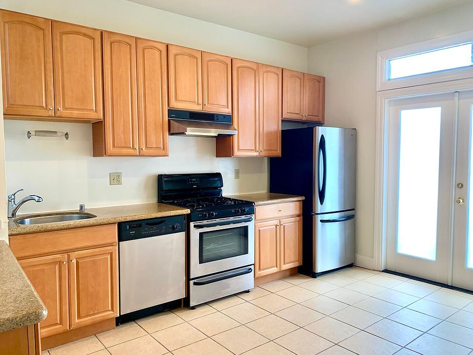 1st image of 645 Natoma St #A