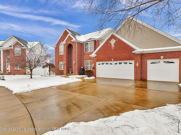 4th image of 1093 Williamsburg Ct