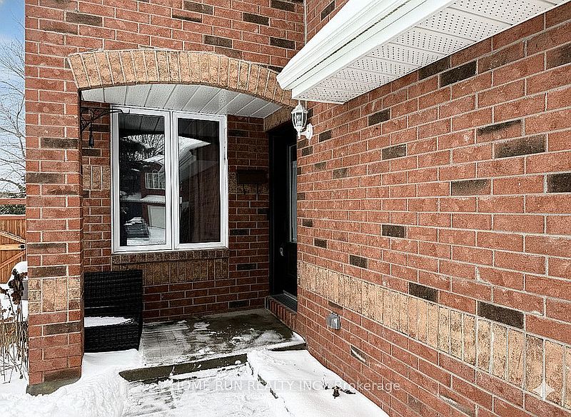 Ottawa House for rent - 3 Bedrooms — photo 2