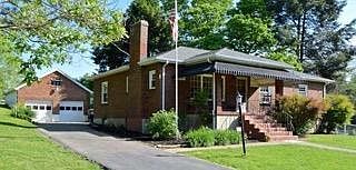1st image of 922 Hugh Ave