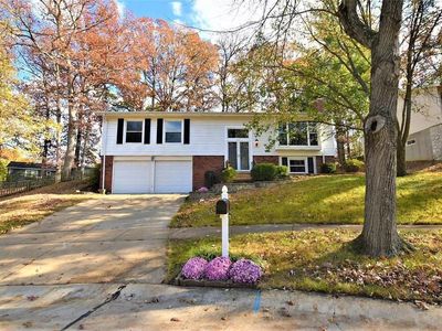 950 Century Oaks Dr, Manchester, MO, 63021