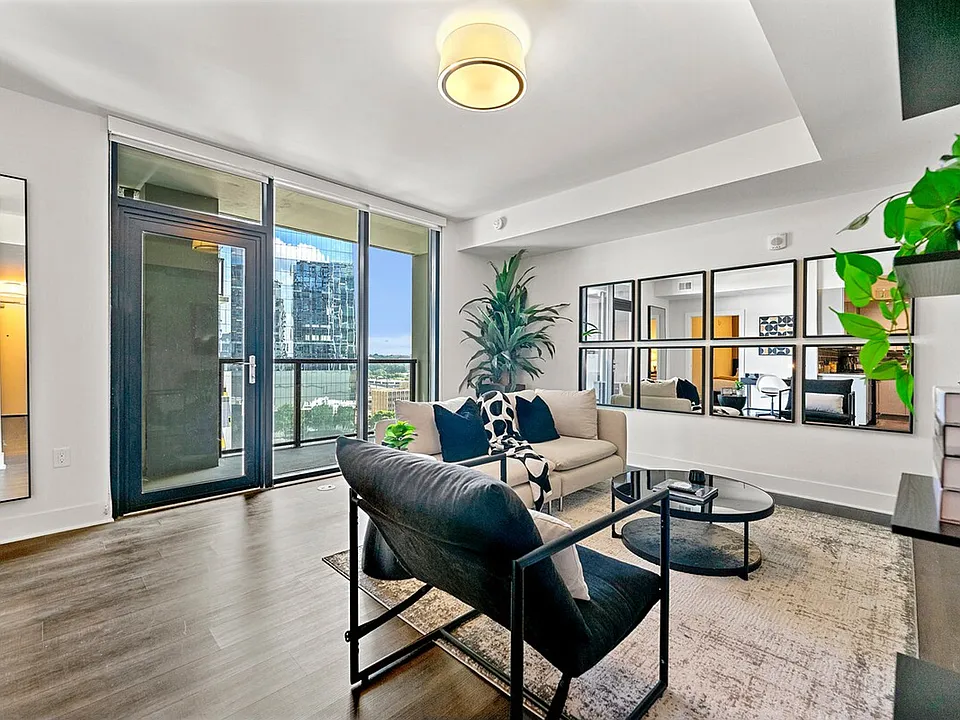 1400 W Peachtree St NW #ID1351865P