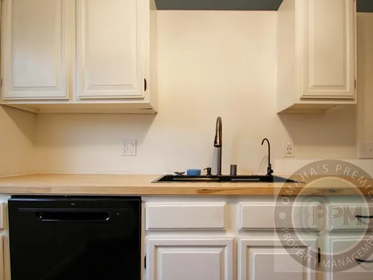 7106 S 145th St — Photo 10