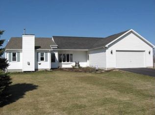 344 Bowerman Rd, Farmington, NY 14425