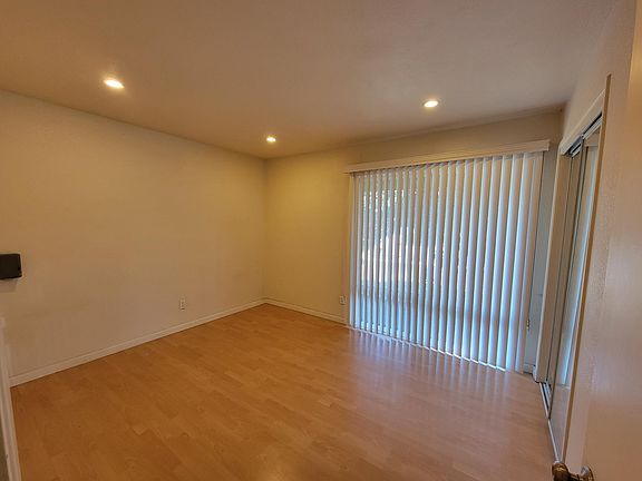 4th image of 15605 Taloga St