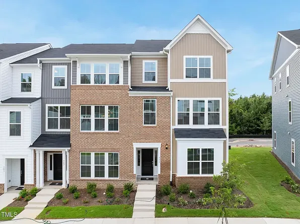 311 Chesapeake Commons St, Garner, NC 27529