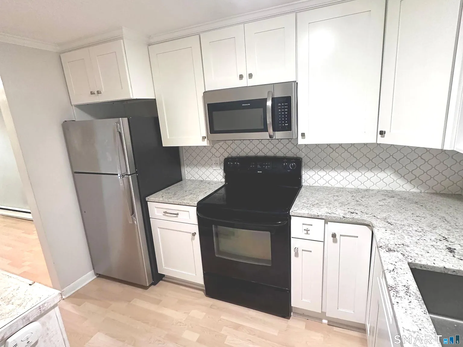 2 bed, 2.0 bath, 1156 sqft, $2,400 — Photo 4