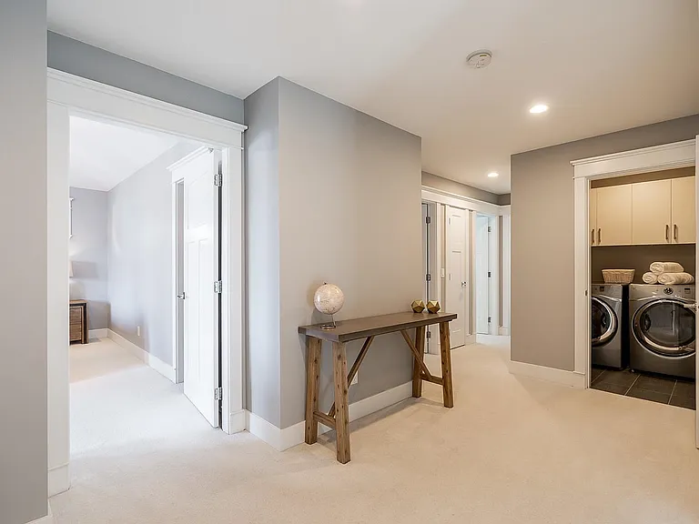 15708 Mountain View Dr — Photo 16
