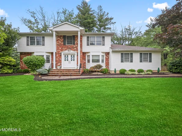 21 Holly Hill Road, Marlboro, NJ 07746