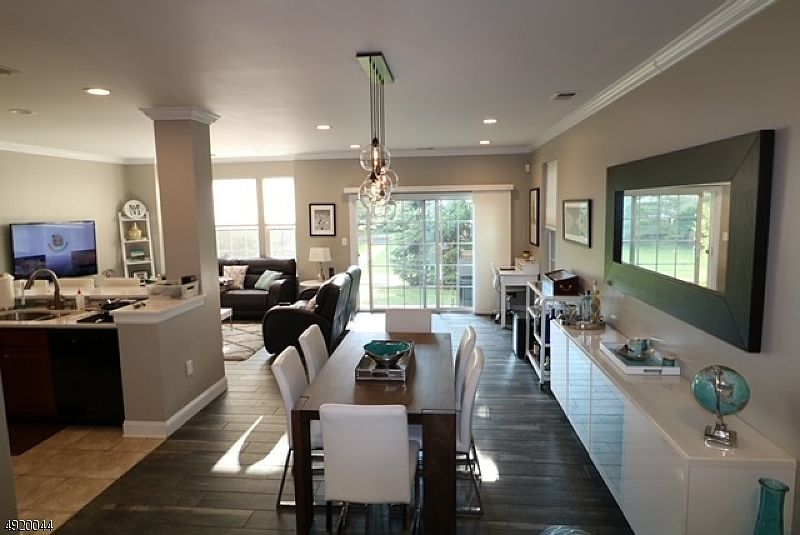 1st image of 274 RIVERWALK WAY