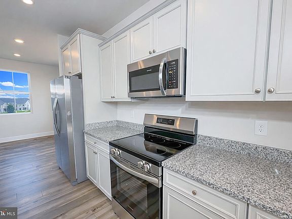 3rd image of 10771 Millport St