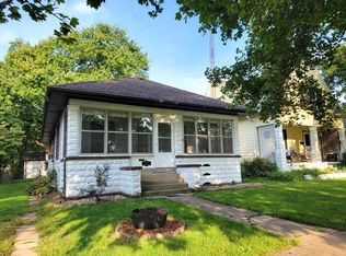 521 N Maple St, Momence, IL 60954