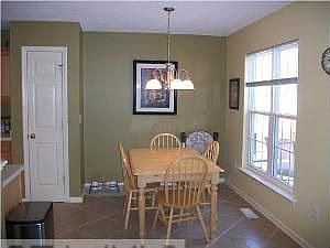 5th image of 3390 Valley Crossing Dr