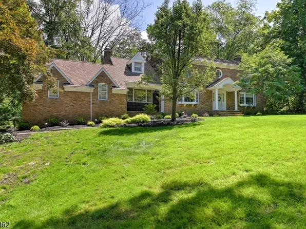 30 Cherry Tree Ln, Kinnelon Boro, NJ 07405