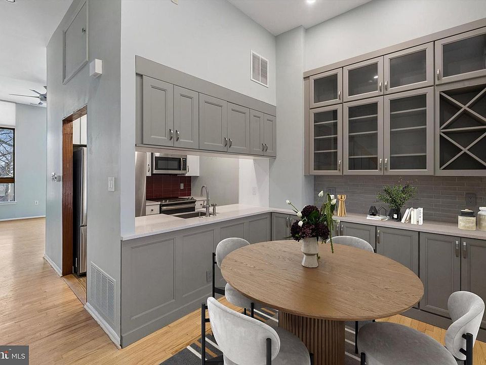 1st image of 210 Church St #1C