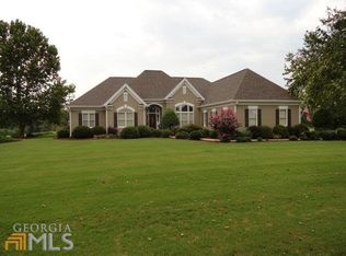 106 Eddie Allen Rd, Grantville, GA 30220