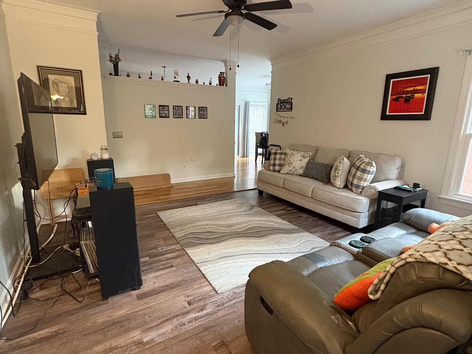 3 bed, 2.5 bath, 1800 sqft, $1,150 — Photo 3