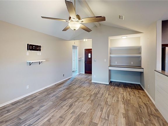 5th image of 112 Pienza Dr