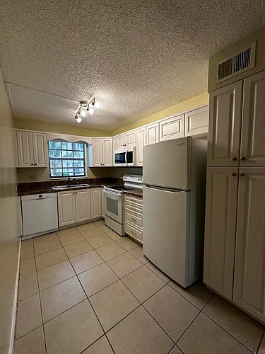 321 Olivewood Pl Photo 1