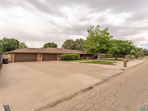 2nd image of 403 Tierra Berrenda Dr