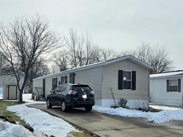 4450 Oakland Dr, Allendale, MI 49401