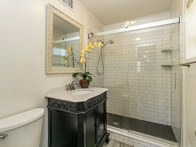 11 S University Cir — Photo 29