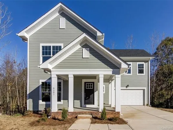 8207 Dumphries Dr, Huntersville, NC 28078