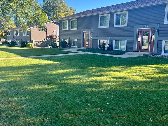 2nd image of 219 S Chambers Ave APT 2
