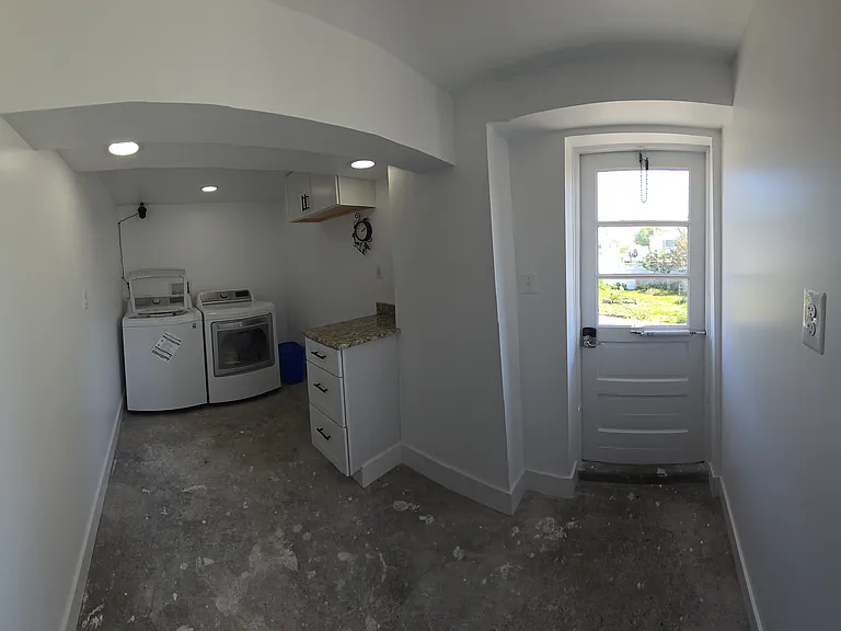 1304 Wilson Ave #B — Photo 6