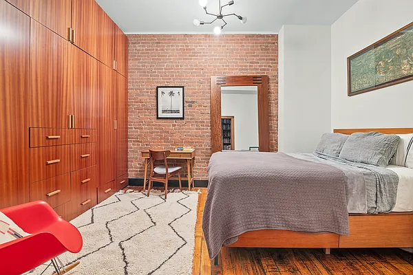 Rented by Compass | media 6