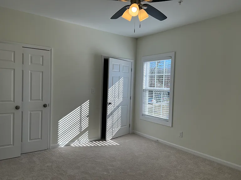 2607 Pennoak Way #K — Photo 7