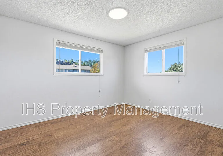 1506 Cimarron Ave — Photo 14