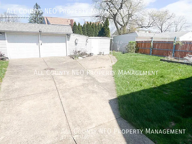 20921 Westport Ave — Photo 3