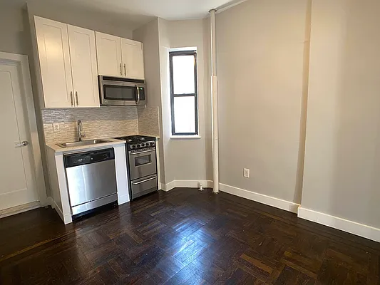 Rented by Tourma Realty LLC | media 42