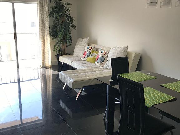3rd image of 701 Euclid Ave APT 404