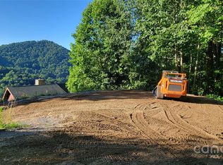 34 Destination Dr, Waynesville, NC 28786