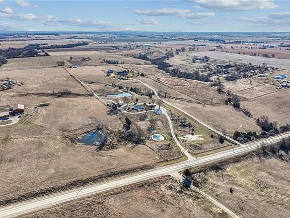 2nd image of 1955 Oregon Rd