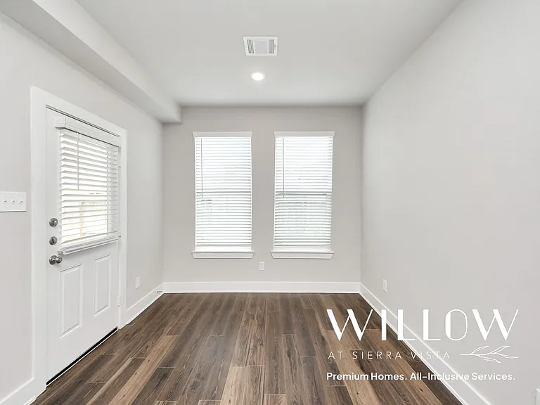 10518 Moon Valley Ln — Photo 9