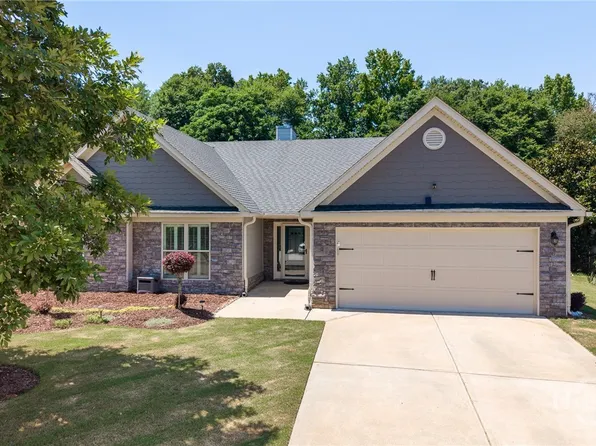 621 Lake Vista Drive Drive, Jefferson, GA 30549