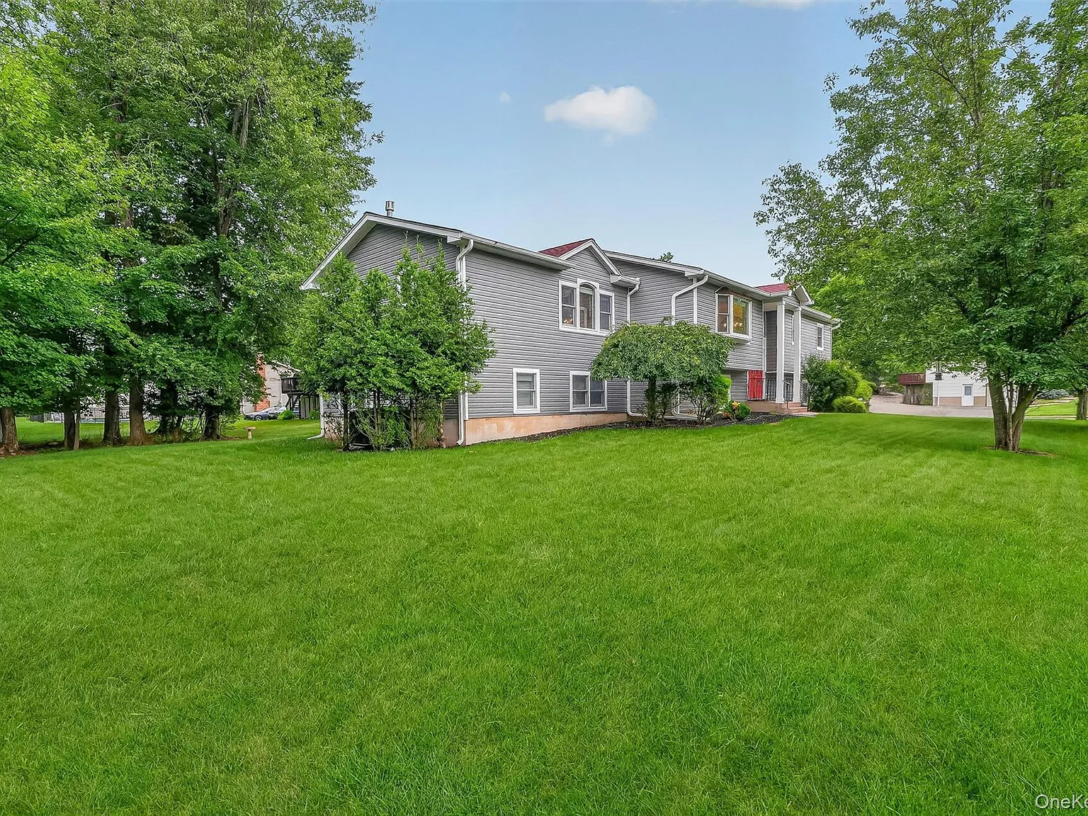 4 bed, 2.5 bath, 3218 sqft, $5,000 — Photo 3
