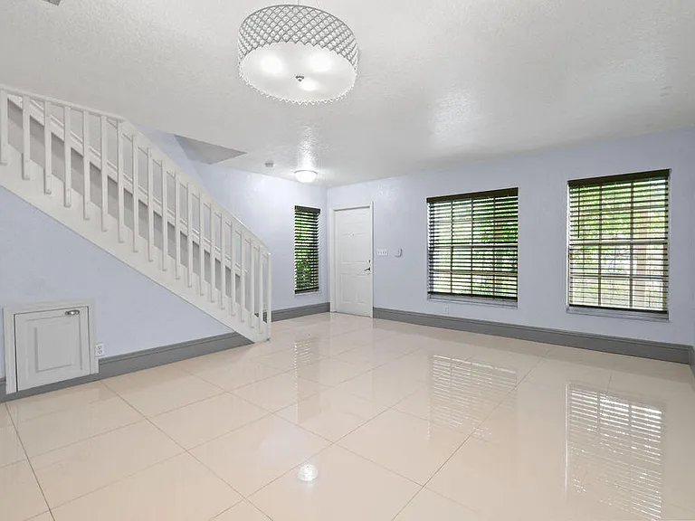 952 Summit Lake Dr — Photo 8
