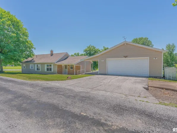101 1st Ave, Matherville, IL 61263