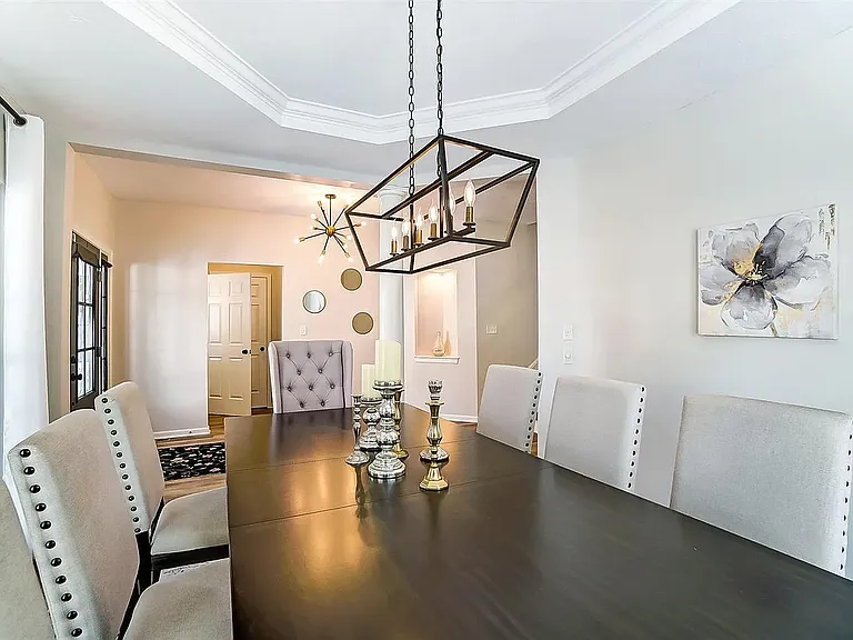 9766 Cobblewood Ct — Photo 3