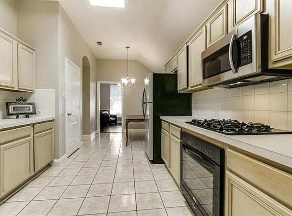 5th image of 1715 Hollow Creek Ct