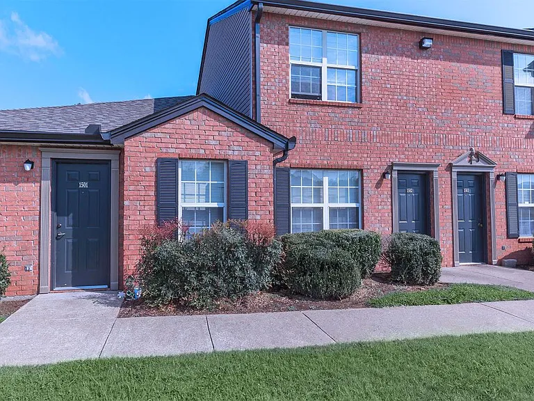 Greentree Pointe — Photo 29