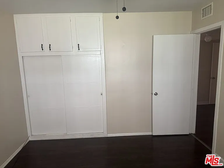 10432 Crenshaw Blvd — Photo 24