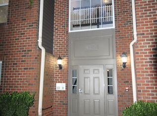 4130 E Monument Ct #201, Fairfax, VA 22033